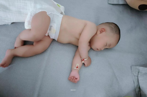 梅河口宝宝高烧怎么处理